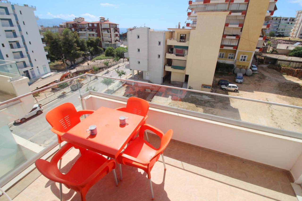 Luxury Sea View Apartaments Саранда Екстер'єр фото