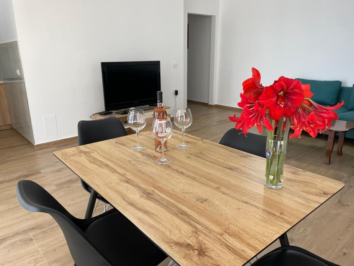 Luxury Sea View Apartaments Саранда Екстер'єр фото