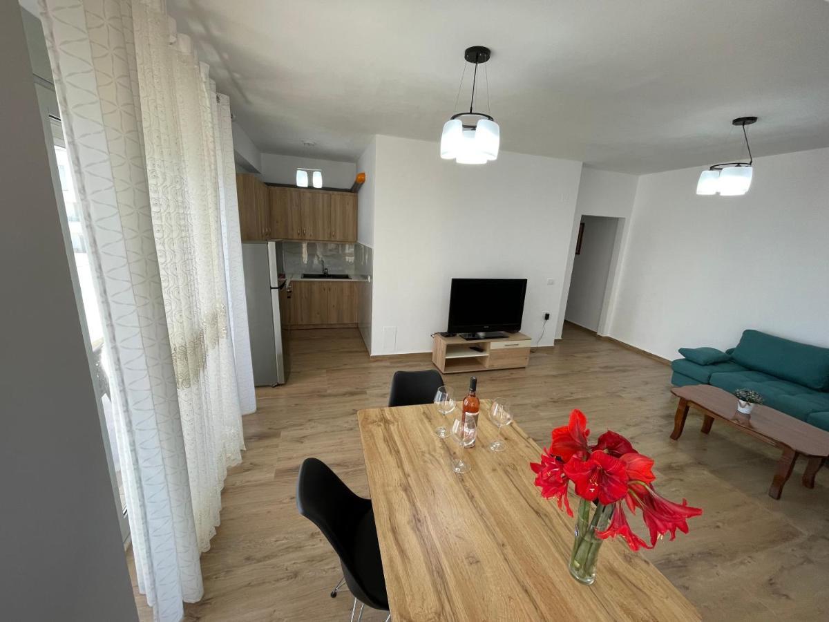 Luxury Sea View Apartaments Саранда Екстер'єр фото