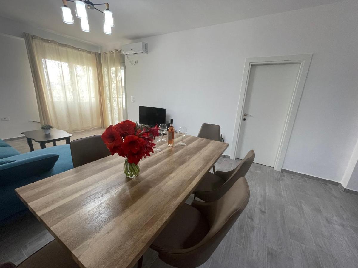 Luxury Sea View Apartaments Саранда Екстер'єр фото