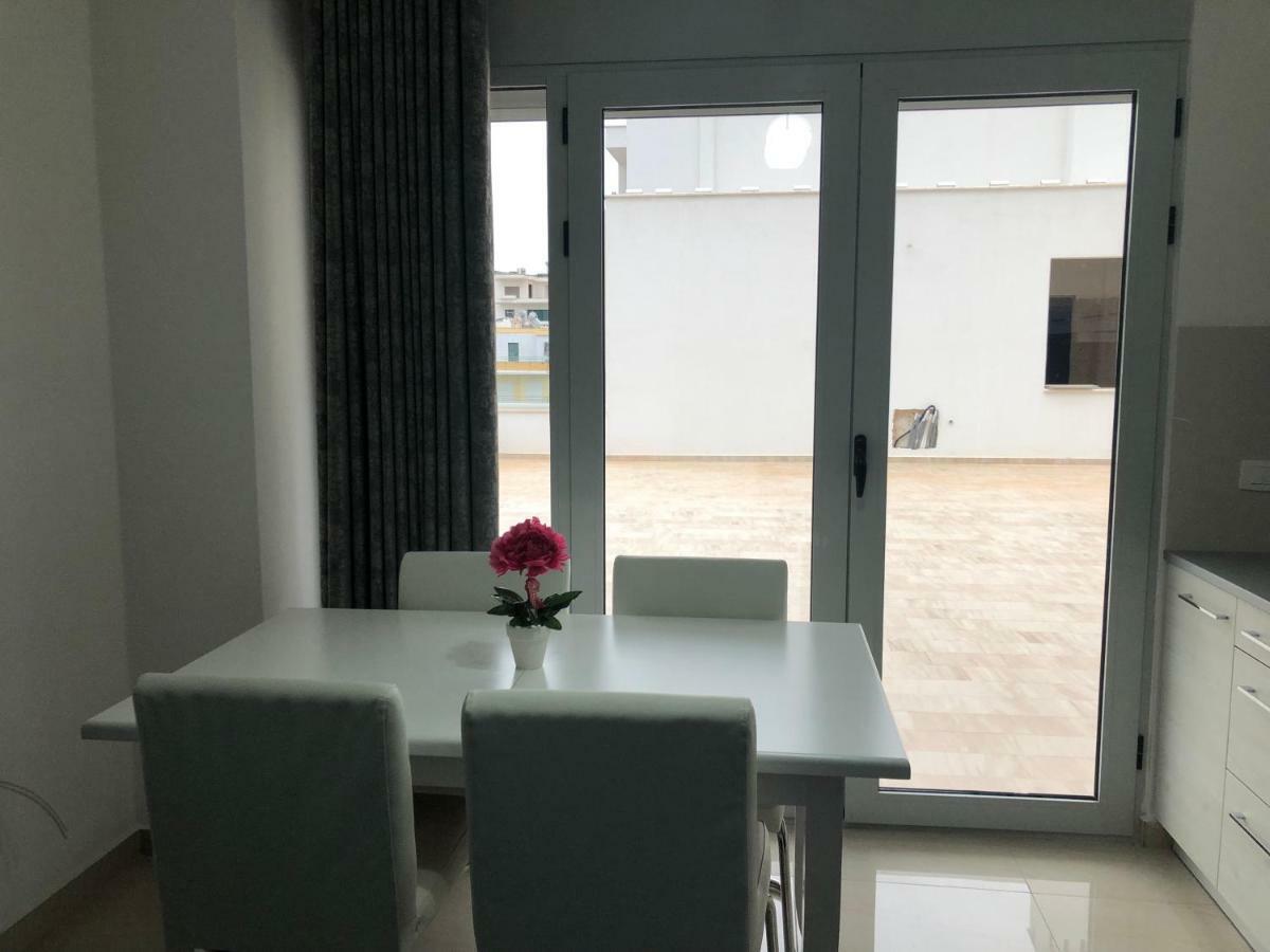 Luxury Sea View Apartaments Саранда Екстер'єр фото